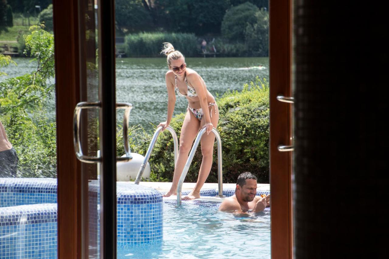 To Wellness Hotel Банк Екстер'єр фото