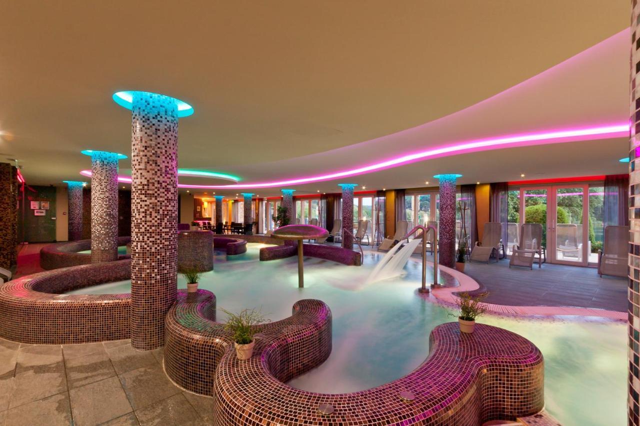 To Wellness Hotel Банк Екстер'єр фото