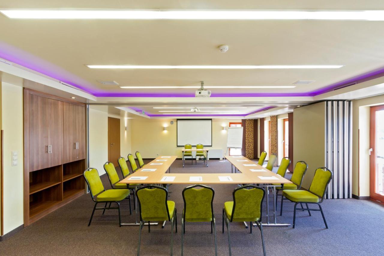 To Wellness Hotel Банк Екстер'єр фото