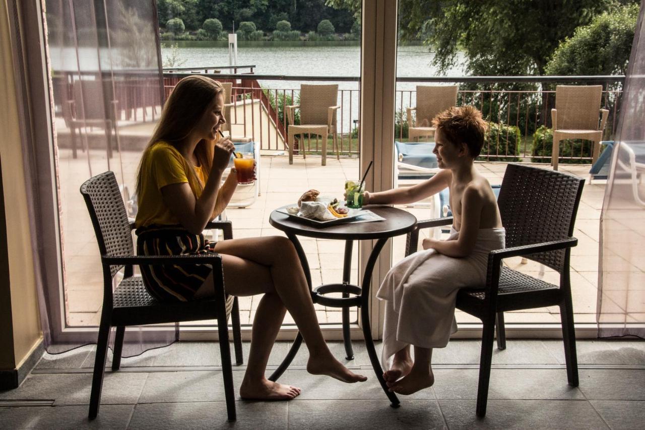 To Wellness Hotel Банк Екстер'єр фото