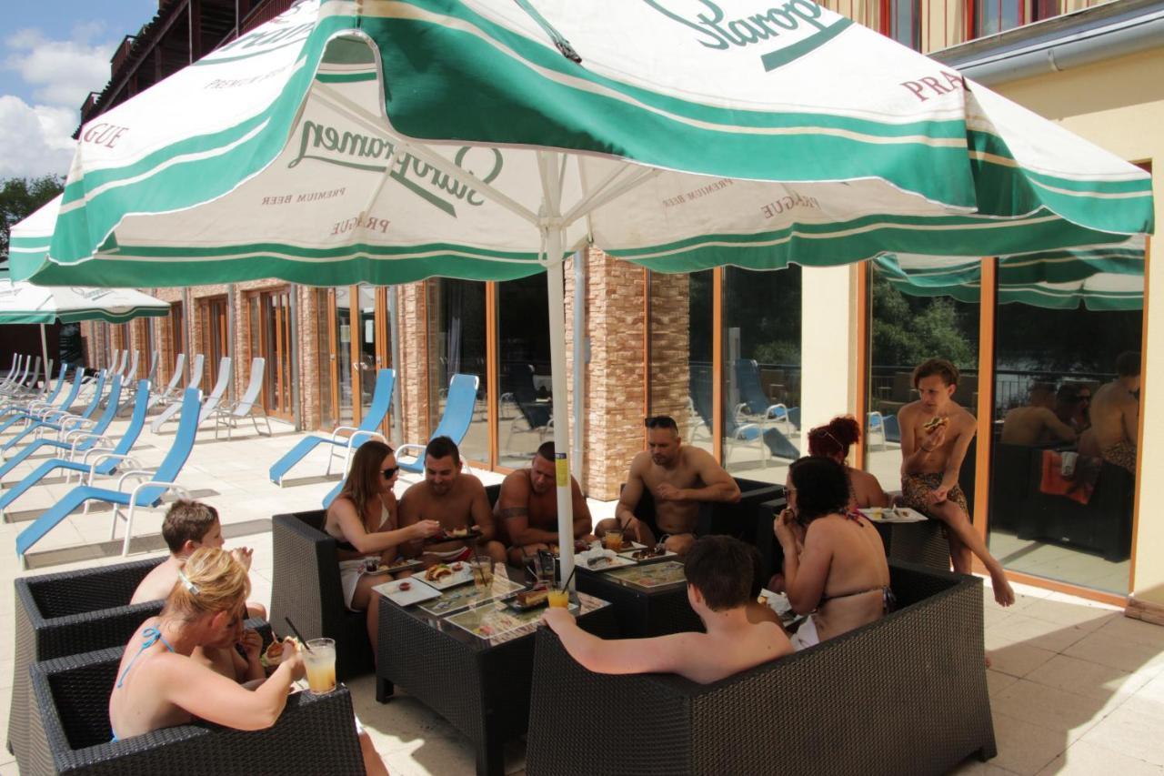 To Wellness Hotel Банк Екстер'єр фото