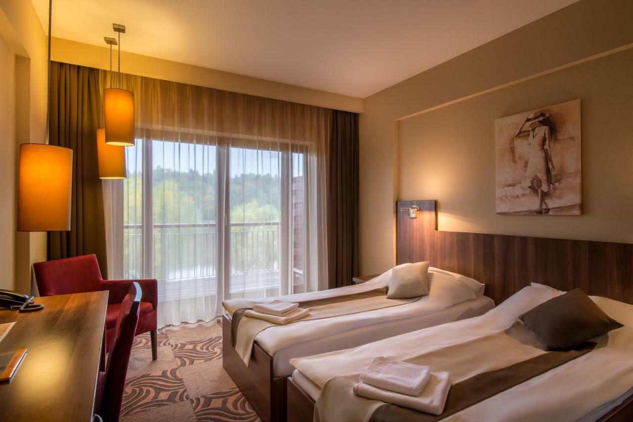 To Wellness Hotel Банк Екстер'єр фото