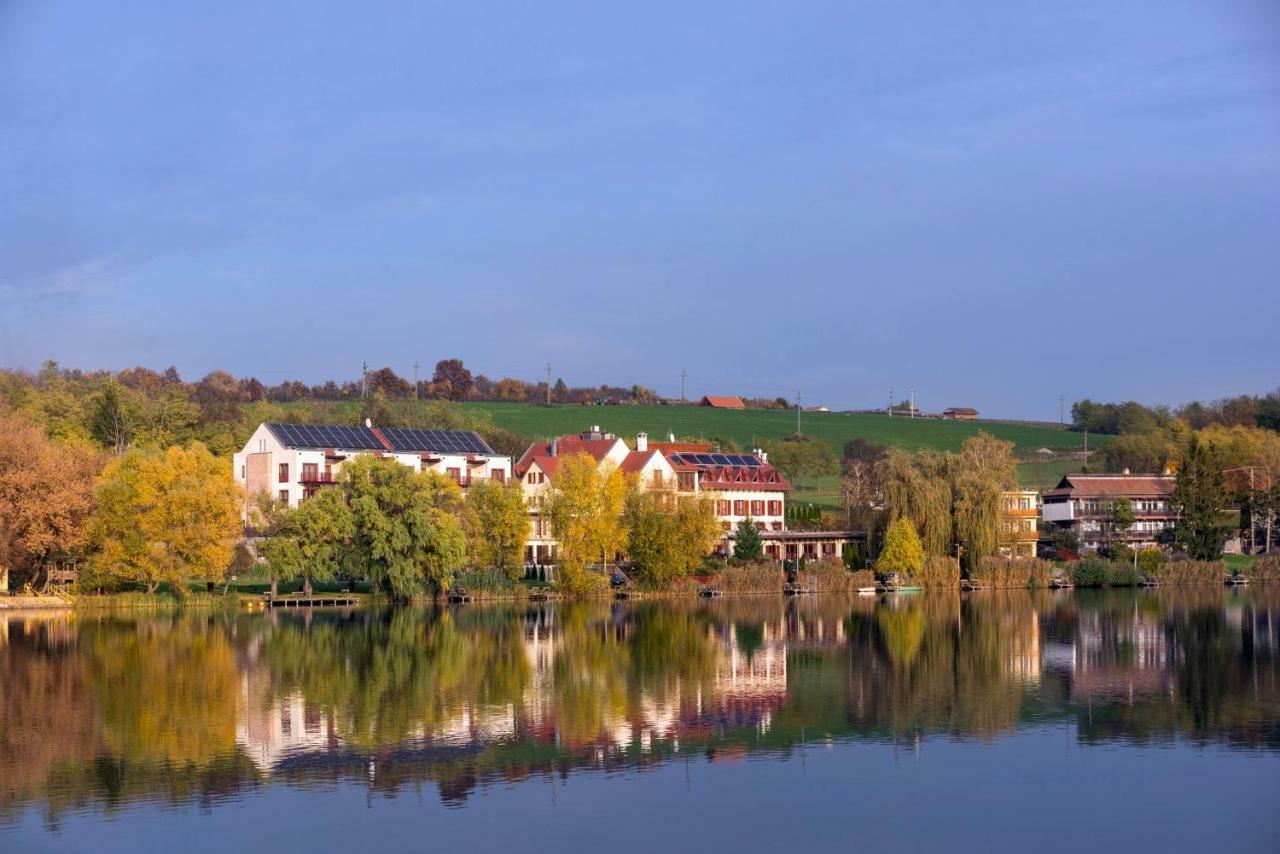 To Wellness Hotel Банк Екстер'єр фото